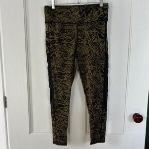 Fourlaps Black and Green Patterned Leggings